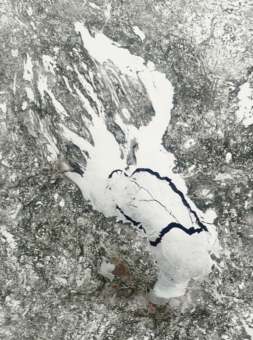 Онежское озеро - Республика Карелия, Ленинградская область, Вологодская область (9 616 км²)