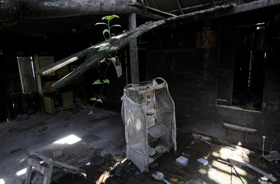 Интерьер заброшенного дома в Индонезии