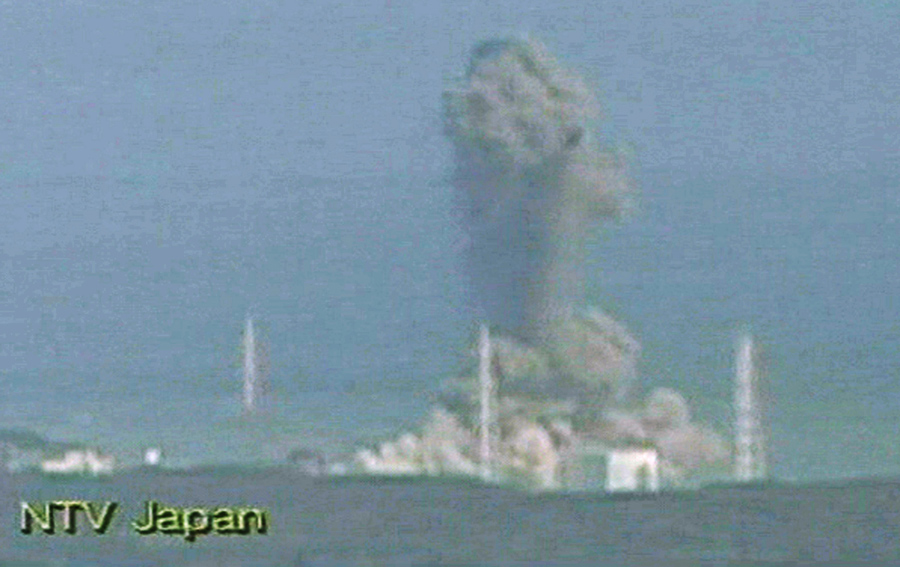 Взрыв 3 блока реактора в Фукусиме, Северная Япония, 14 марта 2011 года. 