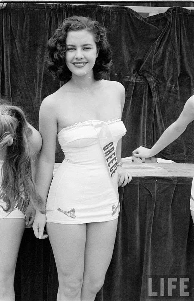 Miss_Universe_1952_004