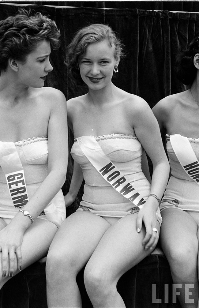 Miss_Universe_1952_014