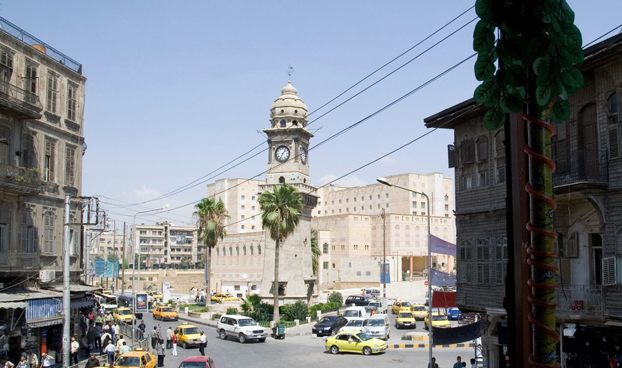 Башня с часами Баб аль-Фарадж в Алеппо, 20 августа 2007 года.