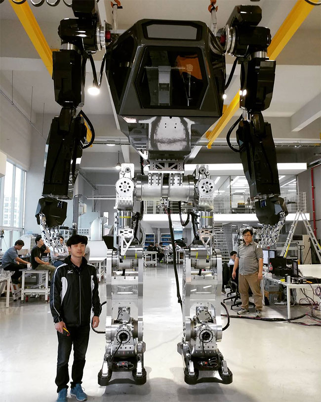 Method-1: Корейский пилотируемый робот, прямо как из Аватара