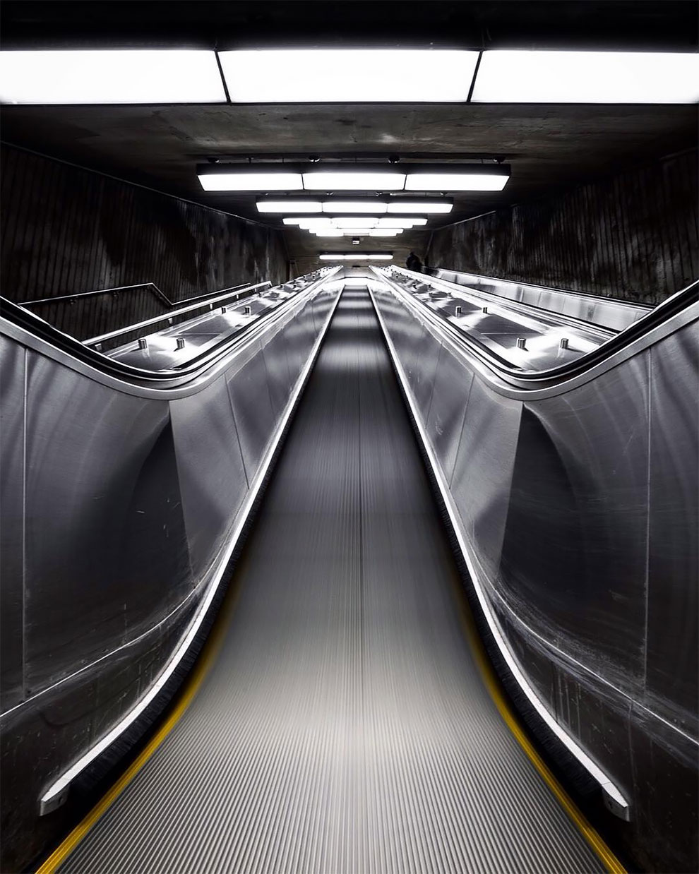 Необычные интерьеры станций метро по всему миру