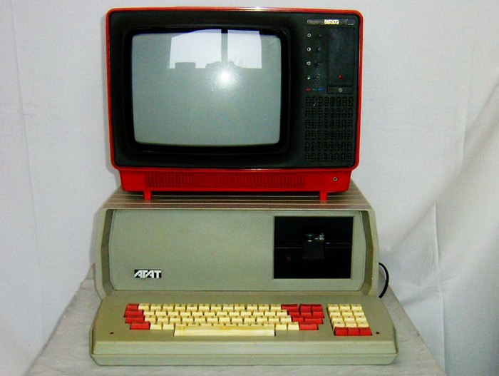 Советский персональный компьютер Агат-4