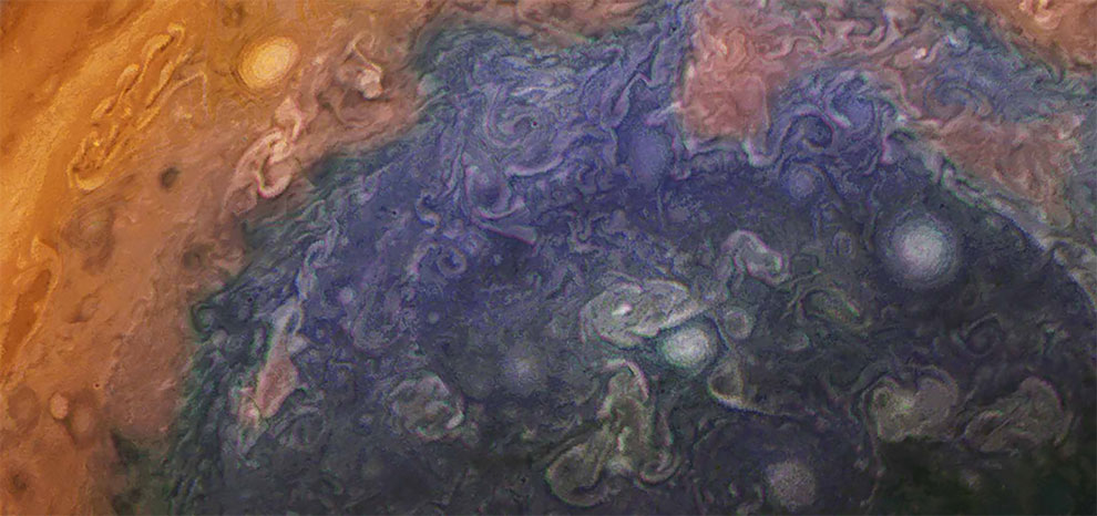 Абсолютно новые и захватывающие фотографии Юпитера