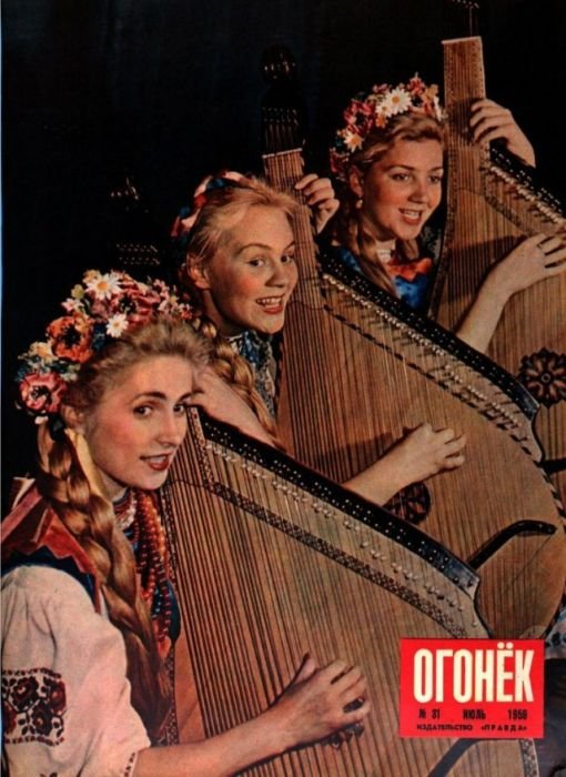 Советские девушки на страницах старых журналов