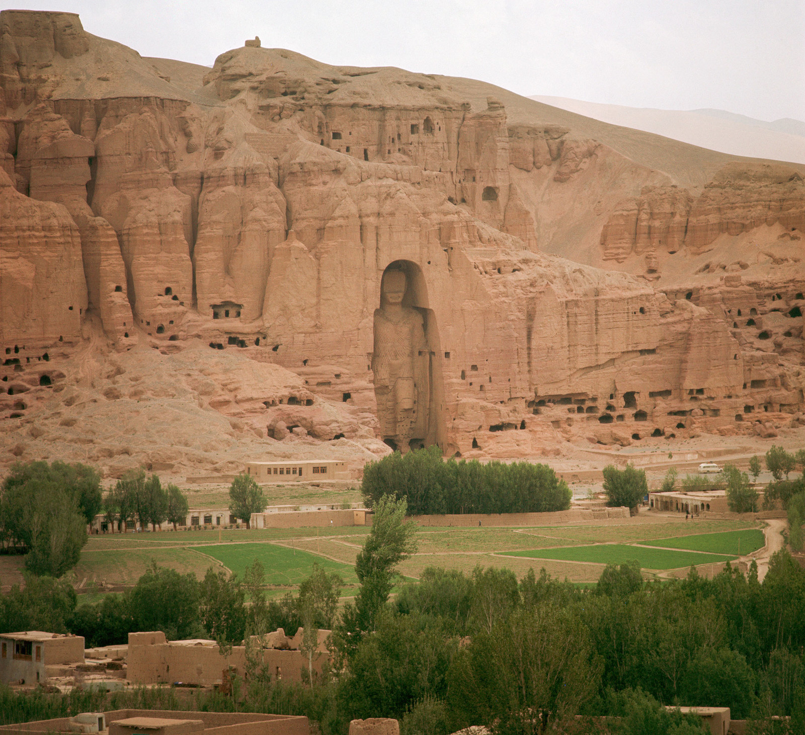 Бамианские статуи Будды, менее чем в 200 км северо-западнее Кабула, 1950 год