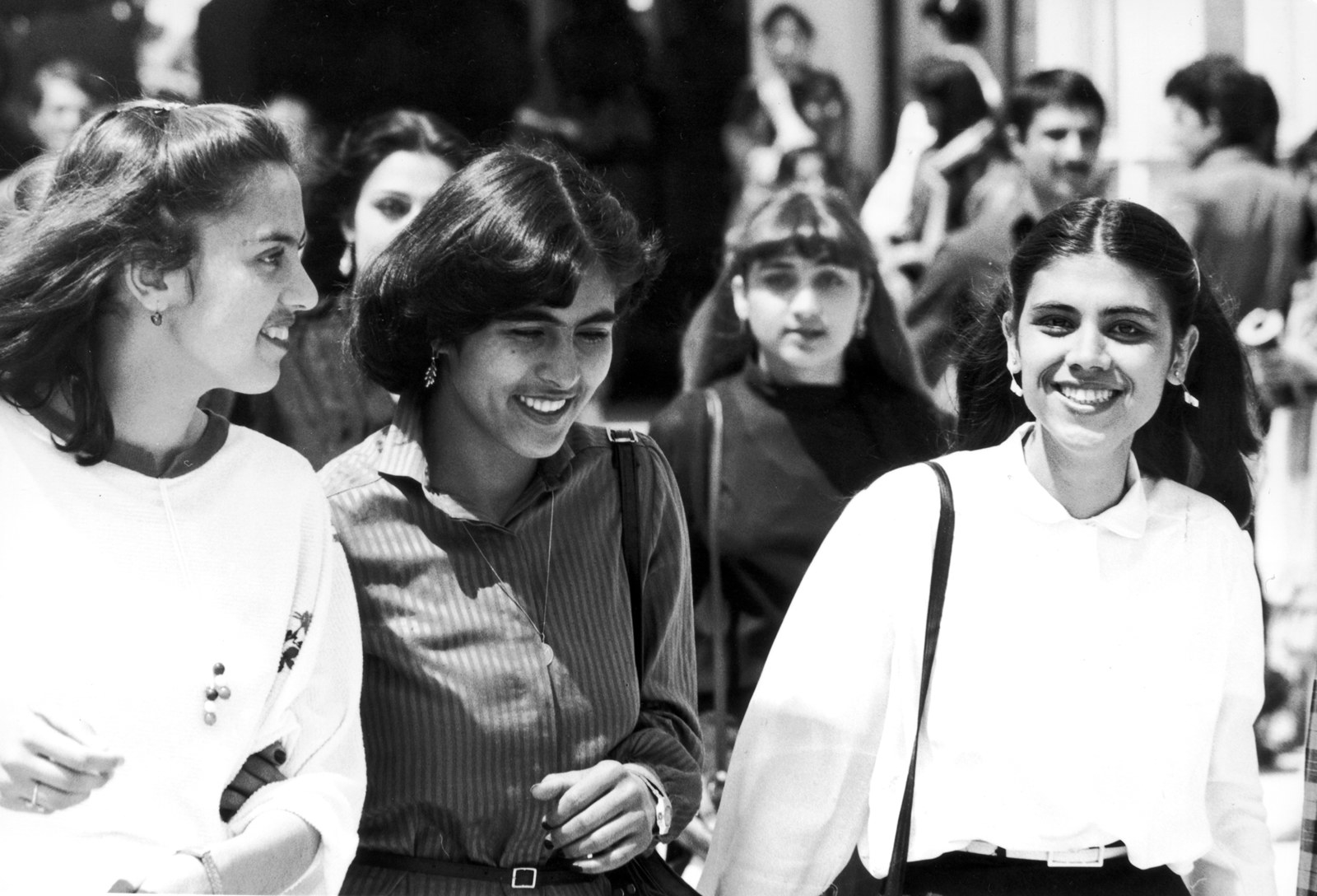 Студенты университета Кабула, 1975
