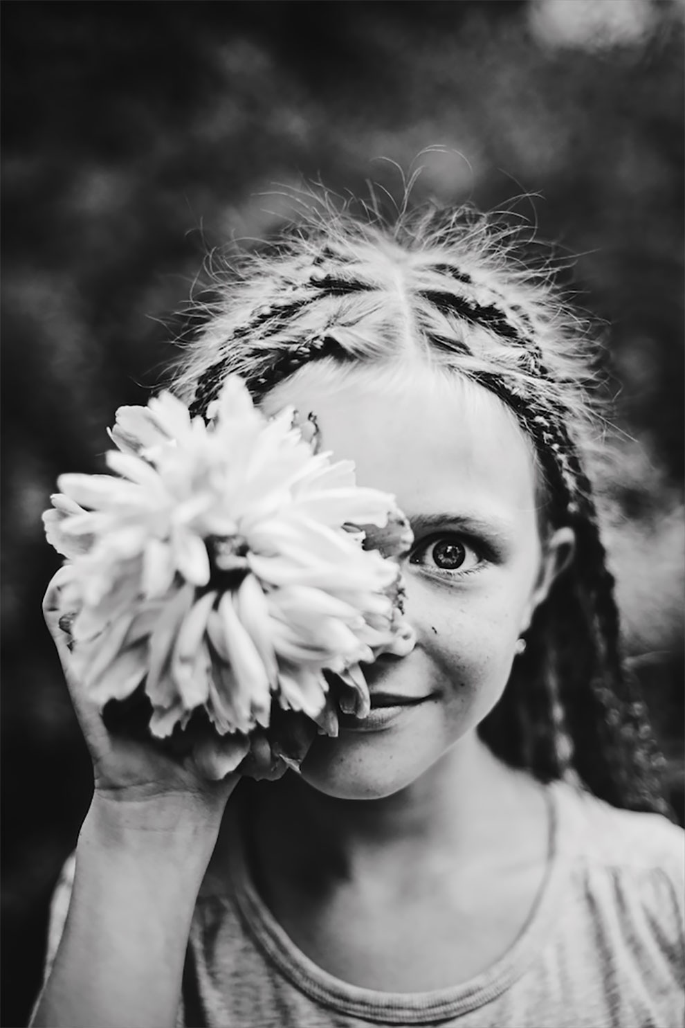 Детский фотоконкурс 2017: Лучшие черно-белые снимки посвященные детству