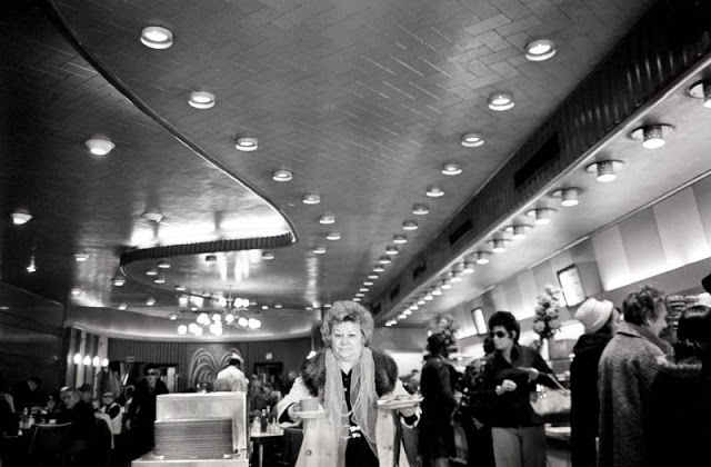 Нью-Йоркие кафетерии 1975-1985 год в объективе Марсии Гальперин