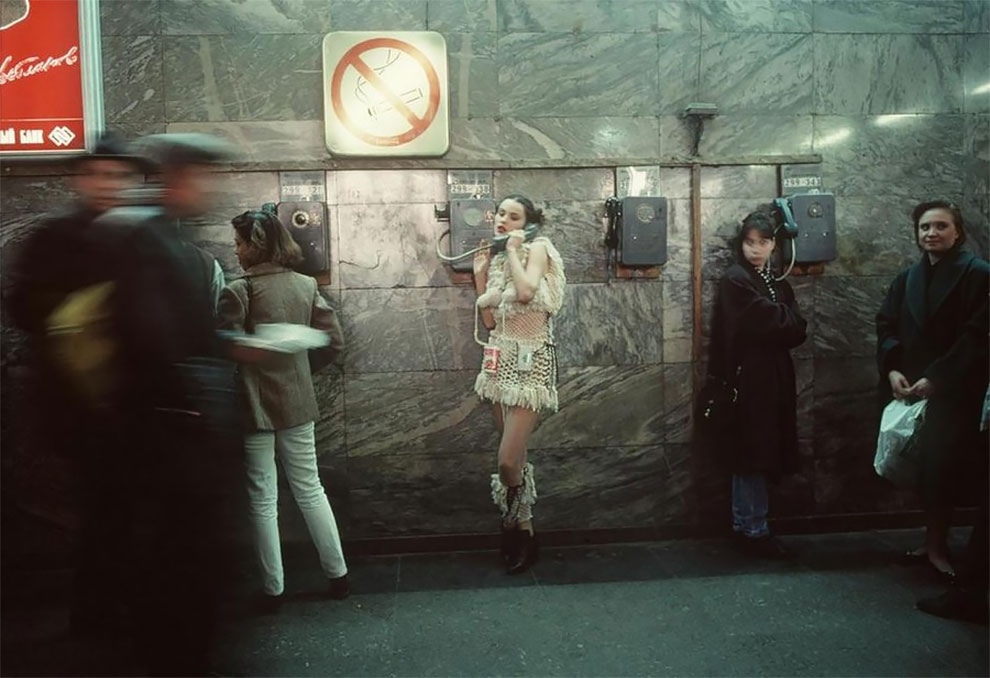 Россия в 90-е годы в объективе французского фотографа Лиз Сарфати