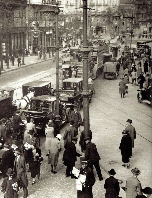  Пробки, Берлин, 1927