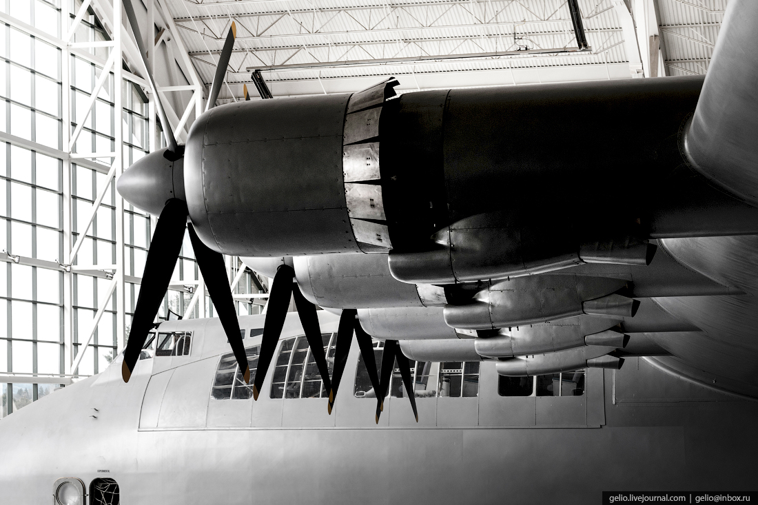 Hughes H-4 Hercules - самый большой в мире гидросамолёт