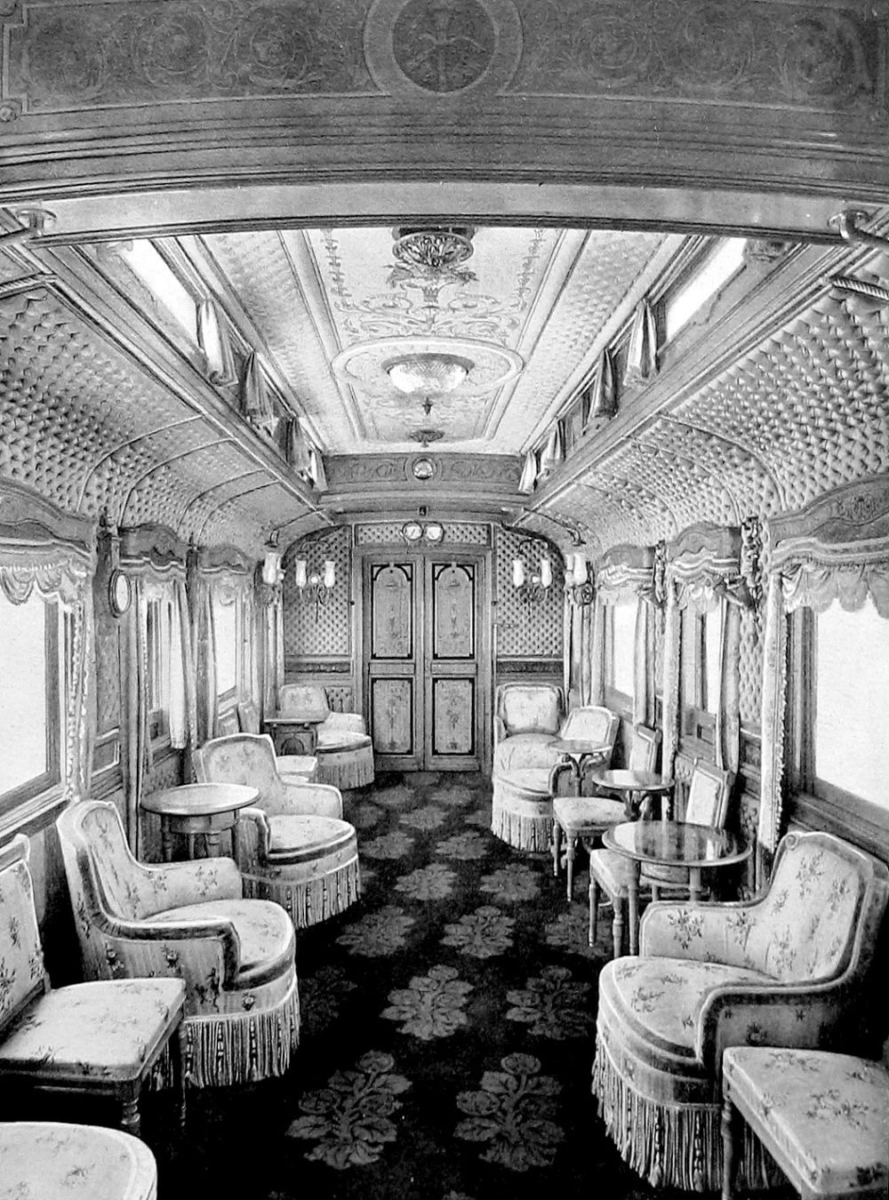 Редкие фотографии интерьера Императорского поезда семьи Романовых.