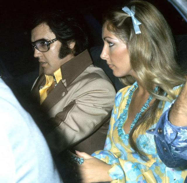 Фотографии Элвиса Пресли и Линды Томпсон во время их романа 1972-1976