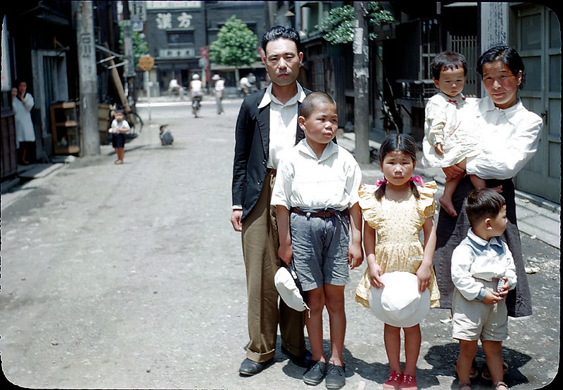 35 увлекательных цветных снимков Токио в начале 1950-х годов