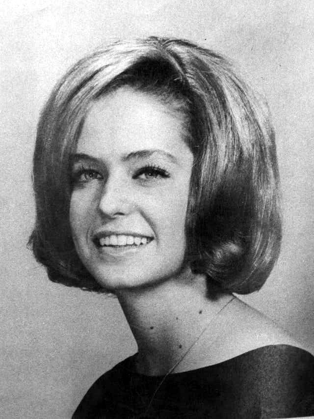 Редкие портреты очень молодой и красивой Фарры Фосетт в средней школе 1960-х годов