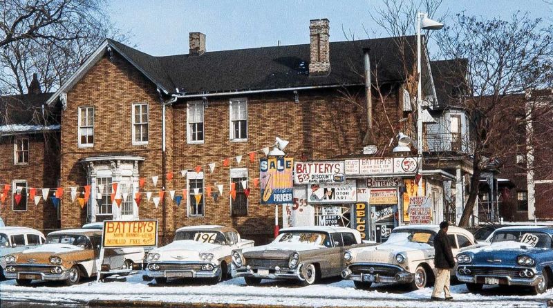 Винтажные фотографии автомобилей в зимнее время 1950-х и 60-х годах