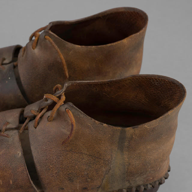 Любопытная пара обуви конца XIX века под названием «Soles» Ardèche