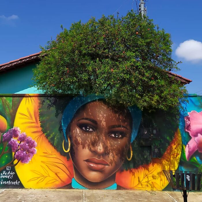 Уличный художник из Бразилии набирает обороты после того, как использовал деревья в качестве «волос» для своих женских портретов