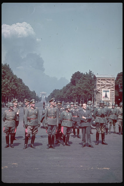 25 цветных фотографий падения Парижа в 1940 году