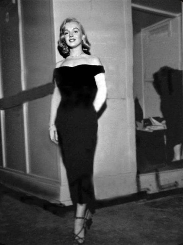 Фотографии Мэрилин Монро во время съемок фильма «Асфальтовые джунгли» (1950)