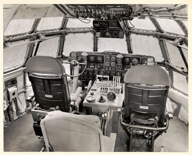Внутри Боинга 377 Stratocruiser 1947 года