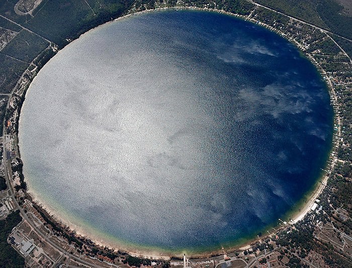 Озеро Кингсли - самое круглое озеро в мире