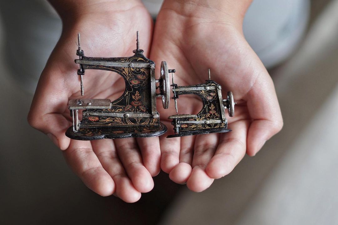 Японский мастер Киёми создает завораживающую миниатюрную антикварную мебель