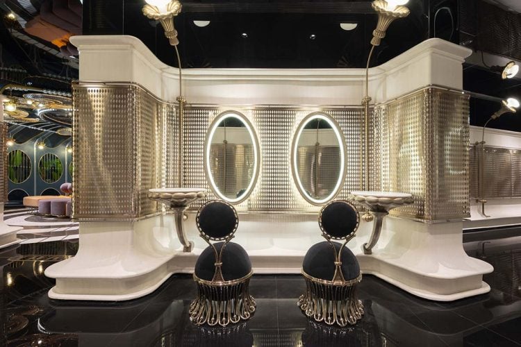 Эту ванную комнату в торговом центре назвали самой красивой общественной ванной в мире