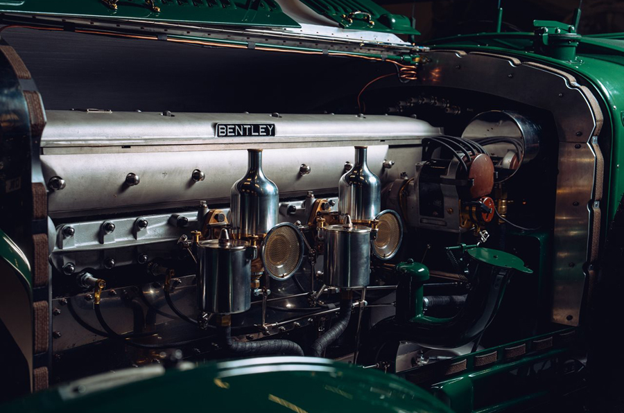Совершенство ручной работы в Bentley Speed ​​Six Car Zero