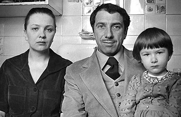 Сергей Юрский с женой Натальей Теняковой и дочерью Дарьей