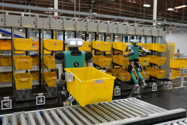 Компания Amazon представила на своих складах двуногих роботов-работников